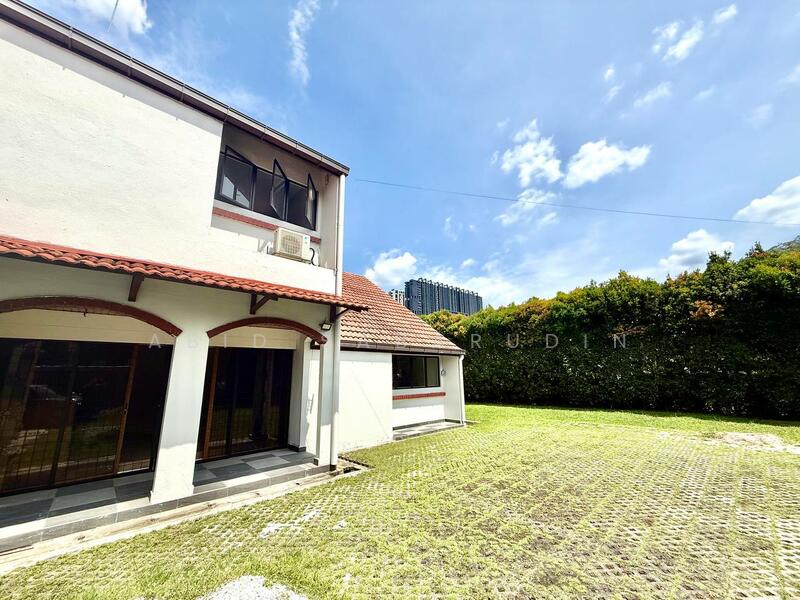 Untuk Dijual - Good Condition Ampang Hilir Bungalow @ Jalan Ampang Hilir