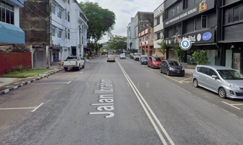 For Rent - Shop at Kampung Makam