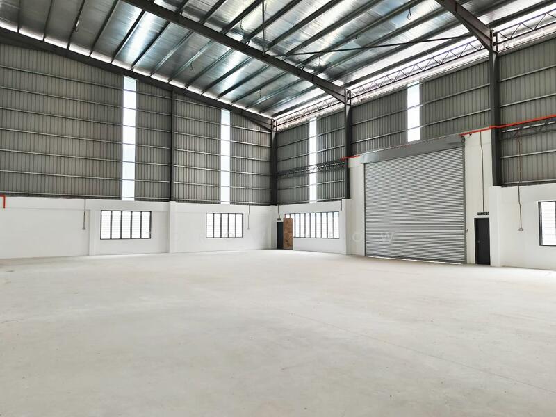For Rent - Desa cemerlang factory rent
