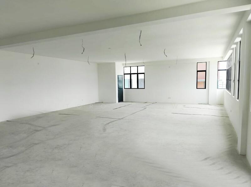 For Rent - Desa cemerlang factory rent