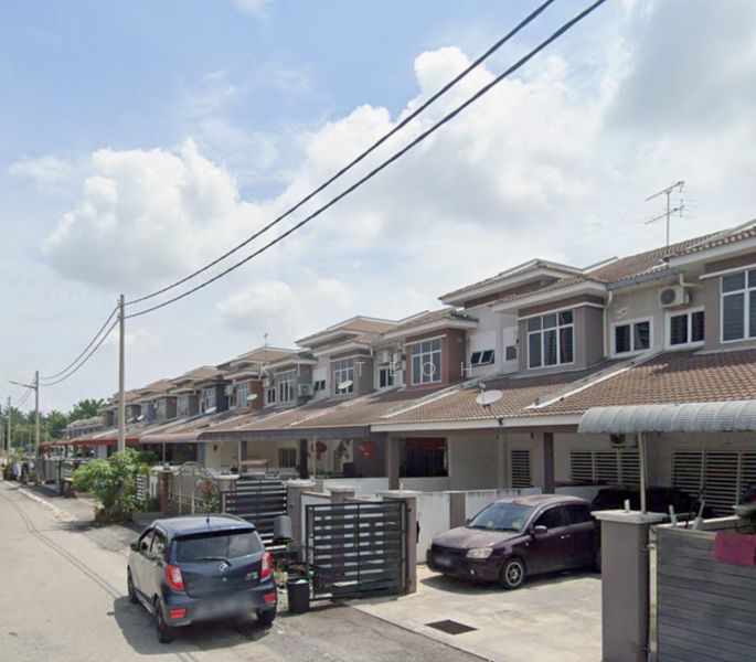 For Sale - Below Market Value; 2 Sty Mid Terrace @ Taman Sejati Suria