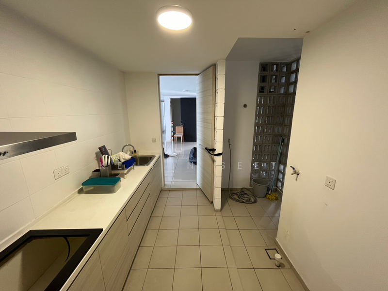 Untuk Disewa - Windows on The Park