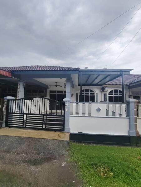 For Sale - Tangkak Tangkaks