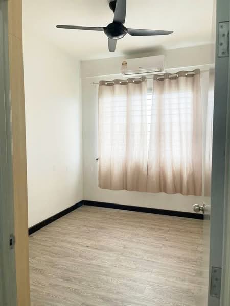 Apartment for Rent at Putra Impian - Eiffel Lai - Bedroom - PropertyGuru.com.my