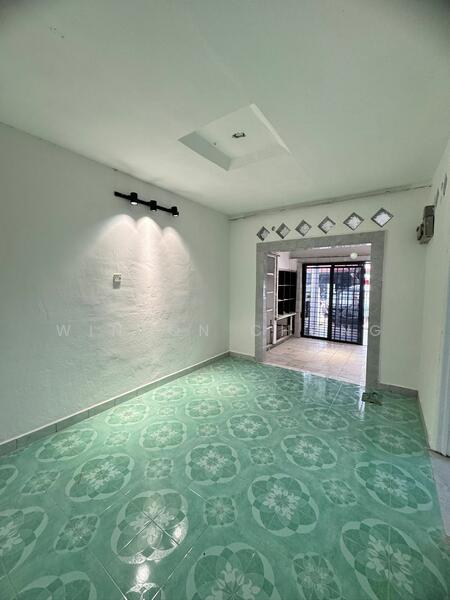 Untuk Disewa - 2-storey Terrace House at Kampung Jawa