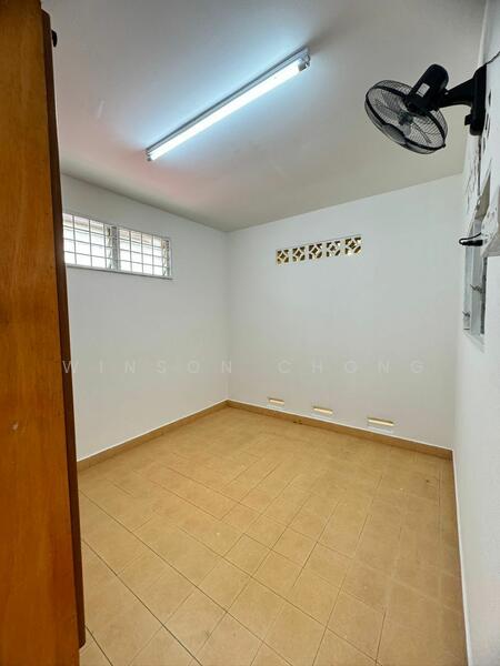 Untuk Disewa - 2-storey Terrace House at Kampung Jawa