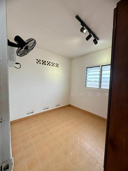 Untuk Disewa - 2-storey Terrace House at Kampung Jawa