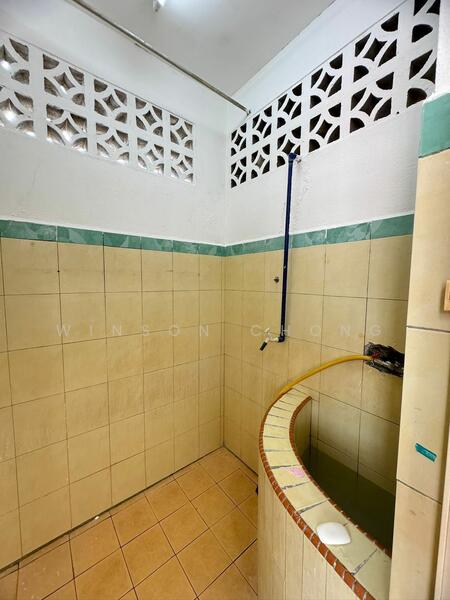 Untuk Disewa - 2-storey Terrace House at Kampung Jawa