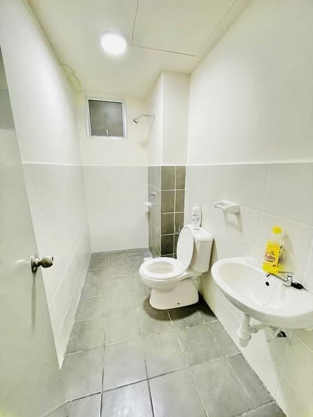 Pangsapuri untuk Disewa di Melodi Perdana - Erin Yusof - Bathroom - PropertyGuru.com.my