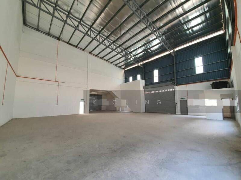 For Rent - 15,000sf Semi D Factory Warehouse Ijok
