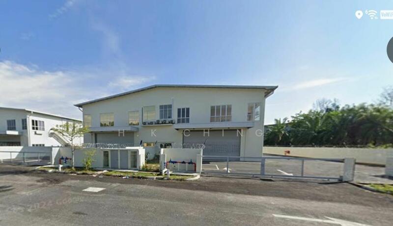 For Rent - 15,000sf Semi D Factory Warehouse Ijok