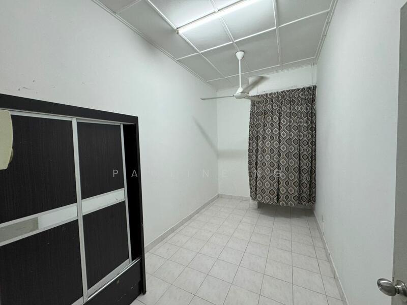 Untuk Disewa - Taman Molek