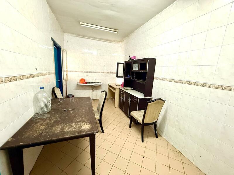 Untuk Dijual - Melawis Apartment