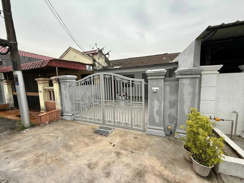 Untuk Dijual - Jalan Gelam, Taman Rinting, Masai
