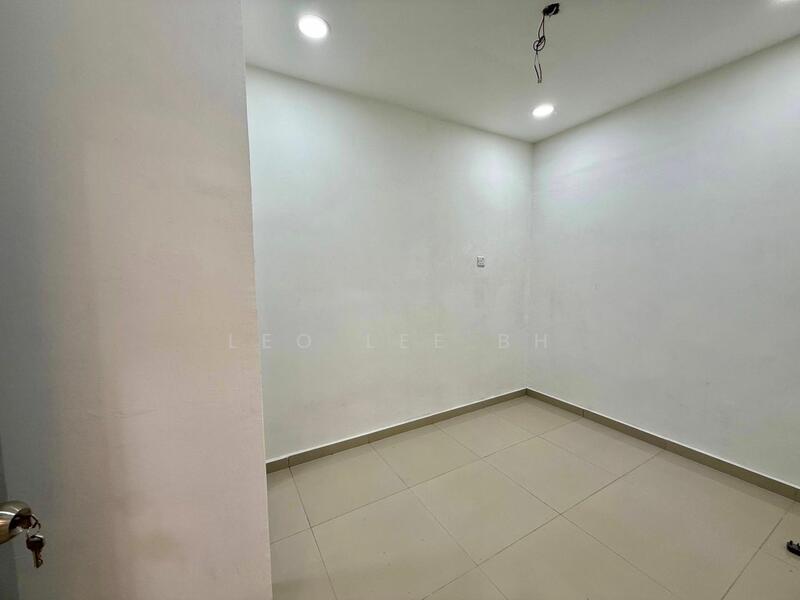 Untuk Dijual - Jalan Gelam, Taman Rinting, Masai