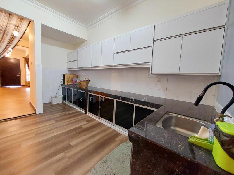 Untuk Dijual - 2-storey Terrace House at Taman Saga Emas