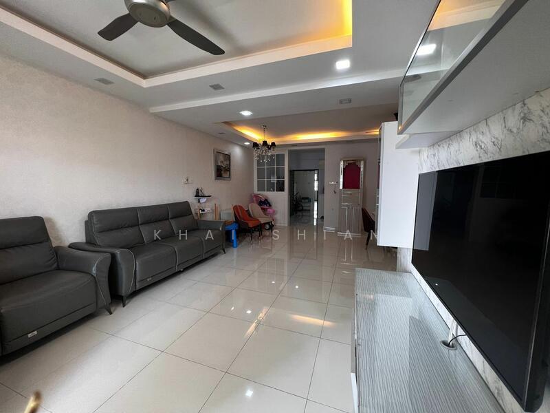 For Rent - One World 2 (1-Sky)