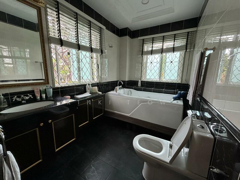 Rumah Banglo untuk Dijual di Leisure Farm (Gelang Patah) - Kinki Teow - PropertyGuru.com.my