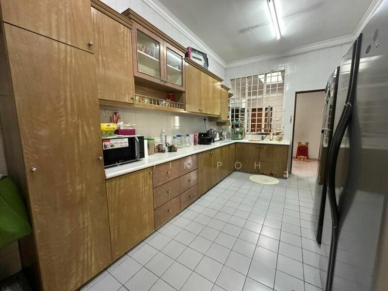 For Sale - Semi-Detached House at Taman Suria