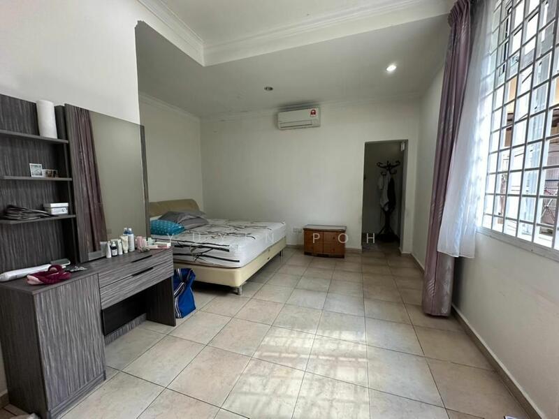 For Sale - Semi-Detached House at Taman Suria