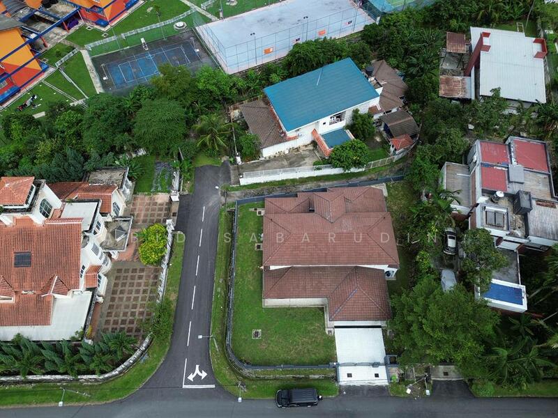 Untuk Disewa - Prime Location Bungalow @ Jalan Maktab, Semarak