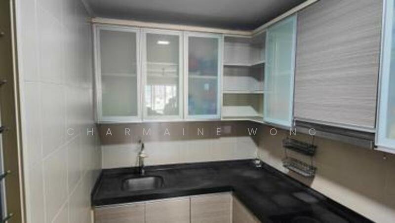 For Rent - Tiara Mutiara / The Crown