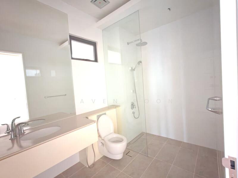 Service Residence for Sale at Senada Residence @ KLGCC Resort - Kraven Poon - PropertyGuru.com.my