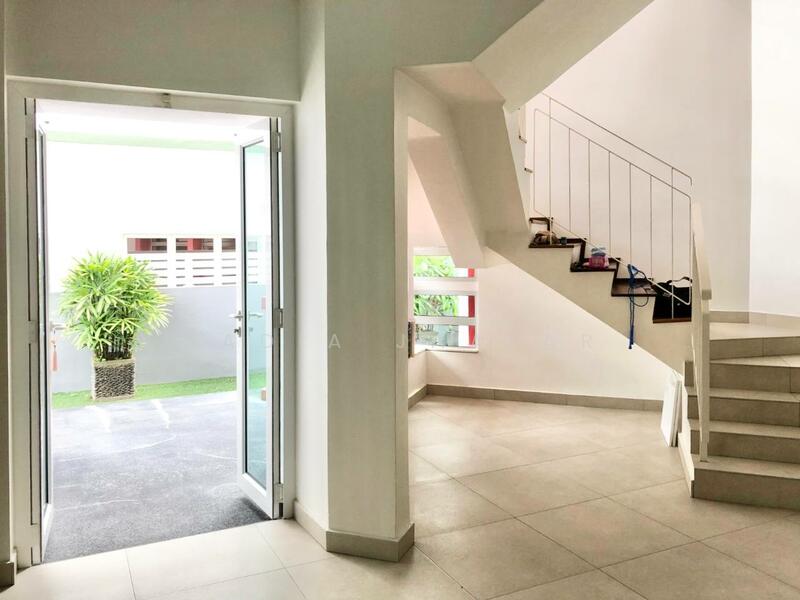 Untuk Dijual - 2 Storey Semi D Prima Villa Saujana Melawati Taman Melawati FREEHOLD