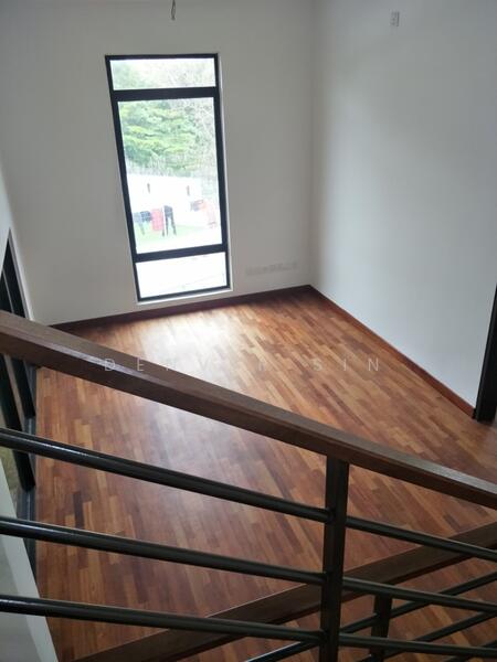 For Sale - TTDI Grove