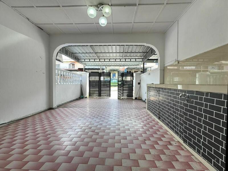 Untuk Dijual - Ulu Tiram Bukit Tiram Double Storey