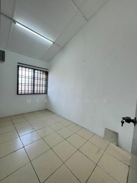Untuk Dijual - Ulu Tiram Bukit Tiram Double Storey