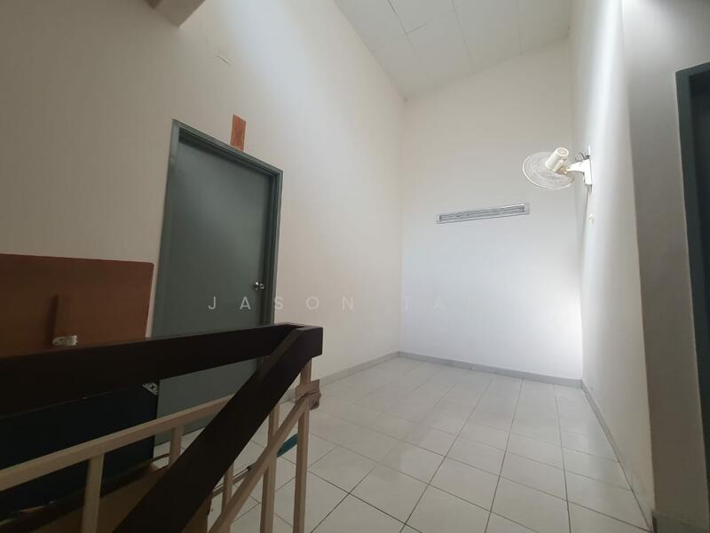 2-storey Terraced House for Sale in Bandar Putra Permai (Seri Kembangan) - Jason Tan - PropertyGuru.com.my