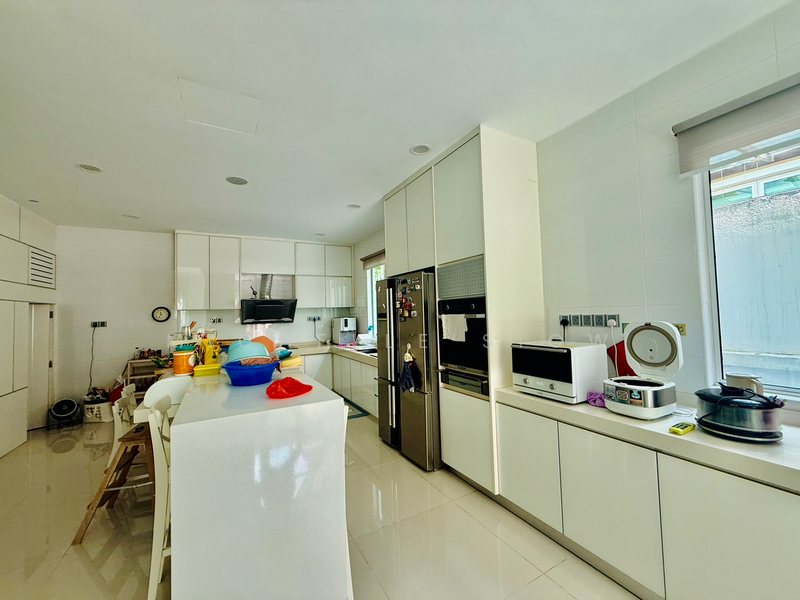 Untuk Dijual - 3-storey Terraced House at Beverly Heights