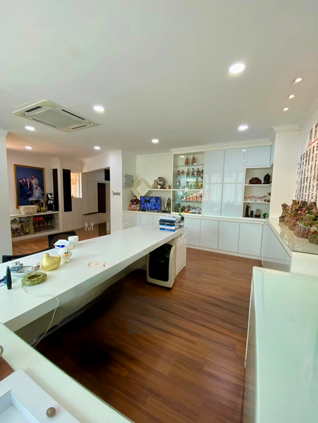 Untuk Dijual - 3-storey Terraced House at Beverly Heights