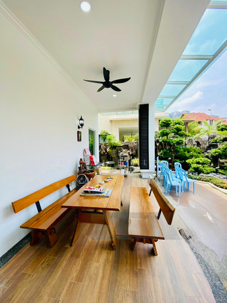 Untuk Dijual - 3-storey Terraced House at Beverly Heights