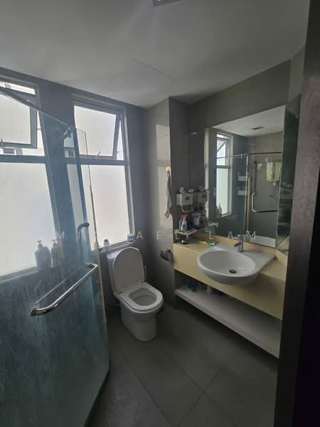 Kondominium untuk Dijual di 9 Bukit Utama Condominium - Michael Lam - Bathroom - PropertyGuru.com.my