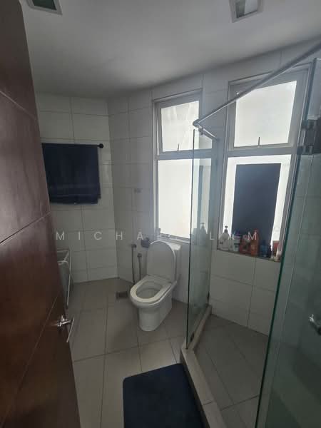 Kondominium untuk Dijual di 9 Bukit Utama Condominium - Michael Lam - Bathroom - PropertyGuru.com.my