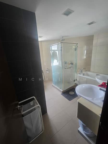 Kondominium untuk Dijual di 9 Bukit Utama Condominium - Michael Lam - Bathroom - PropertyGuru.com.my