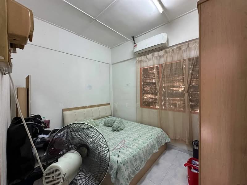 Flat for Sale at Flat Taman Perling - Hooi Yee Lee - PropertyGuru.com.my