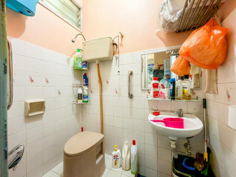 For Sale - Good Location 2 Storey Terrace @ USJ 6, Subang Jaya