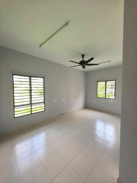 For Rent - Semi-Detached House at Bandar Seri Coalfields