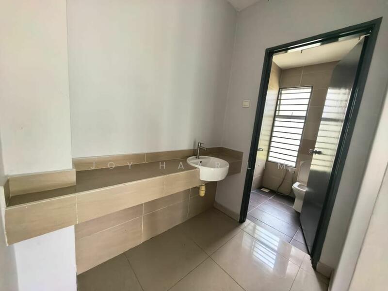 For Rent - Semi-Detached House at Bandar Seri Coalfields