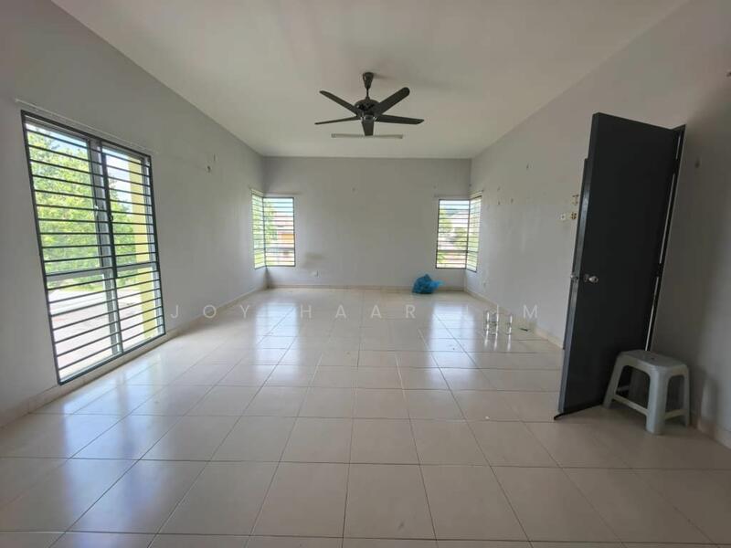 For Rent - Semi-Detached House at Bandar Seri Coalfields