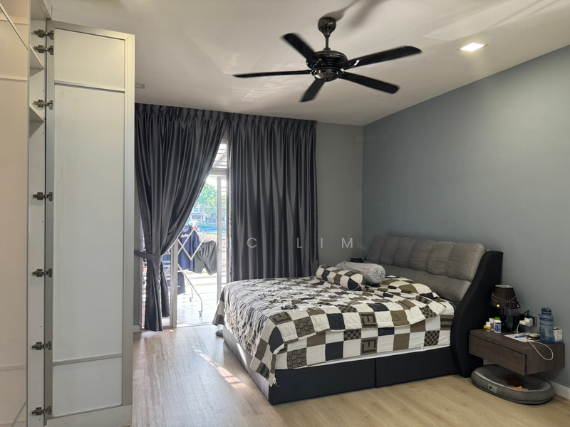 For Sale - 2-storey Terrace House at Taman Kempas Indah