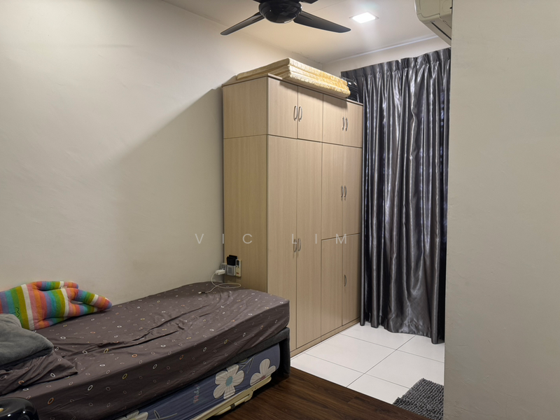 For Sale - 2-storey Terrace House at Taman Kempas Indah