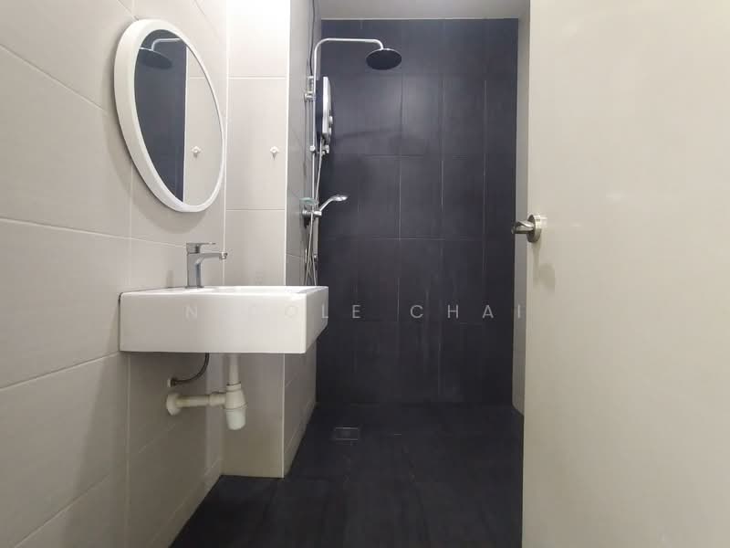 Servis Apartment untuk Dijual di TRiGON Luxury Residences - Nicole Chai - Bathroom - PropertyGuru.com.my
