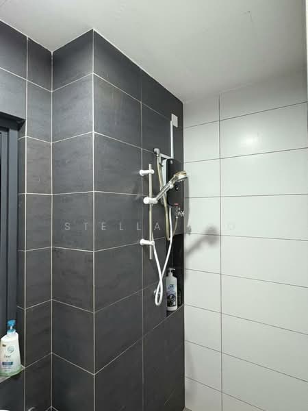 Servis Apartment untuk Disewa di Horizon Suites - Stella Foo - Bathroom - PropertyGuru.com.my