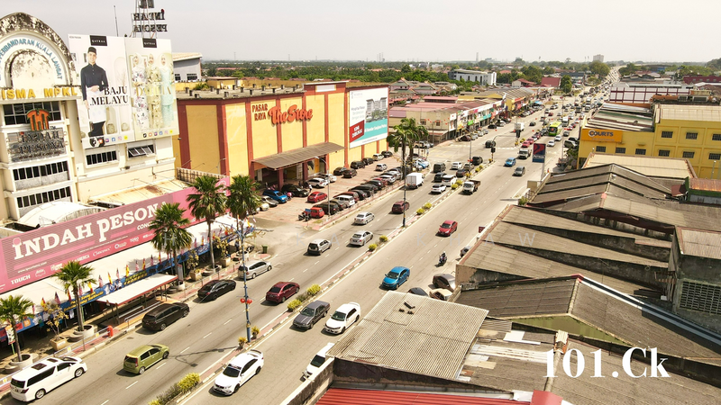 For Sale - Banting Town (Jln Sultan Abdul Samad) Mainroad - Dounle Storey Shoplot