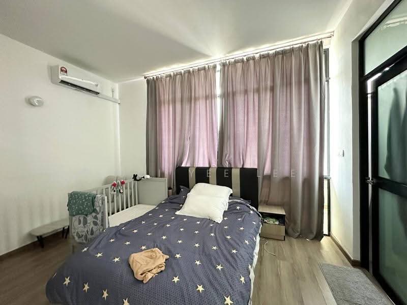 2-storey Terraced House for Sale in Bandar Seri Alam (Masai) - Hooi Yee Lee - Bedroom - PropertyGuru.com.my