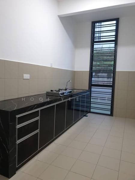 2-storey Terraced House for Sale in Bandar Seri Alam (Masai) - Hooi Yee Lee - Kitchen - PropertyGuru.com.my